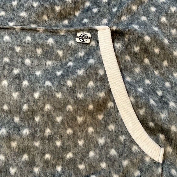 Pajama Set by Nicole Miller Brand. EUC! - Picture 4 of 16